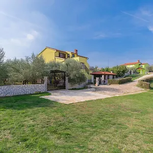 Meden By Interhome Apartment Galižana